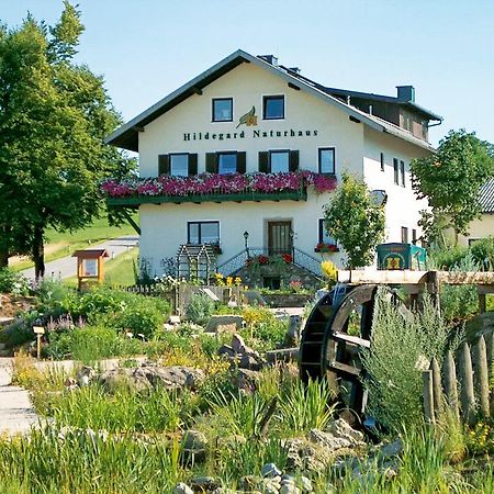 Hildegard Naturhaus Kirchberg bei Mattighofen Экстерьер фото