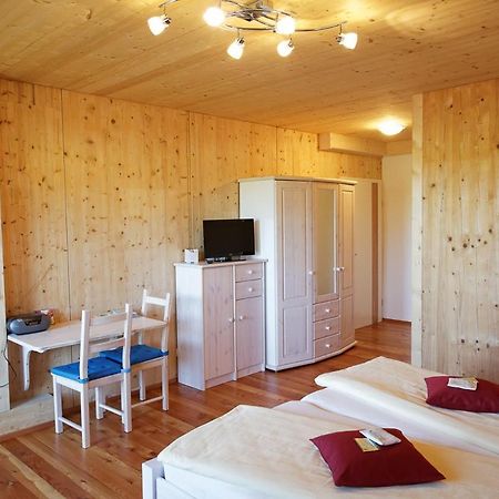 Hildegard Naturhaus Kirchberg bei Mattighofen Экстерьер фото